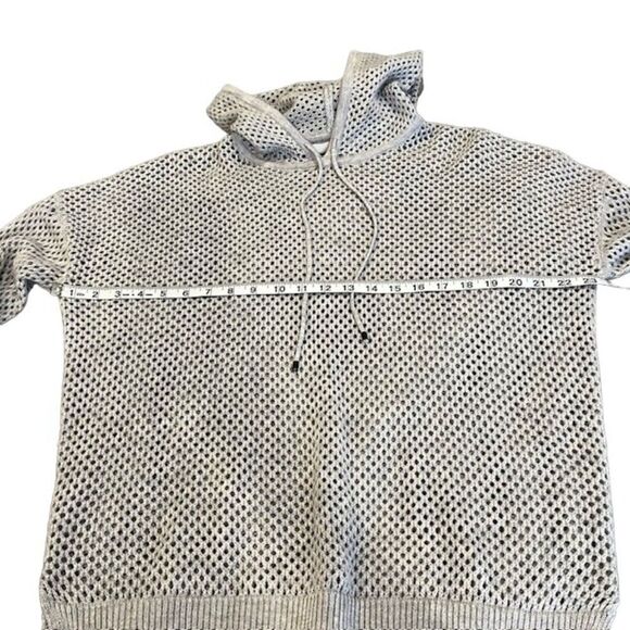 One Grey Day Open Weave Sweater Hoodie Gray Drawstring All Season Size Small - Picture 7 of 10